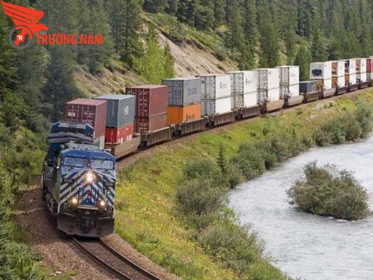 Cước phí vận chuyển hàng container đường sắt rẻ