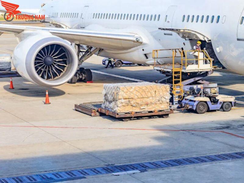 Dịch vụ vận tải hàng hóa hàng không là gì? 