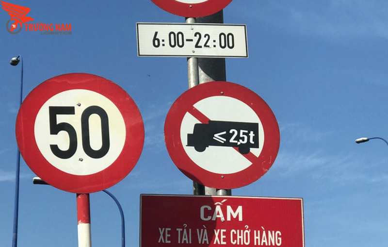 Tìm hiểu quy định cấm tải trọng vào nội thành TPHCM theo khung giờ 4 Tuyến đường cho phép lưu thông từ 8h-16h và 18h-22h