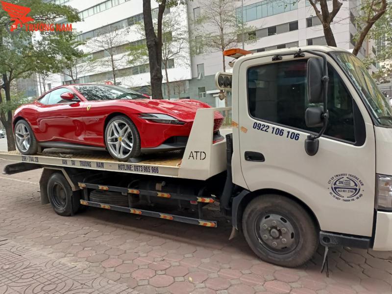 Vận chuyển siêu xe đắt tiền cho showroom Việt Auto Luxury