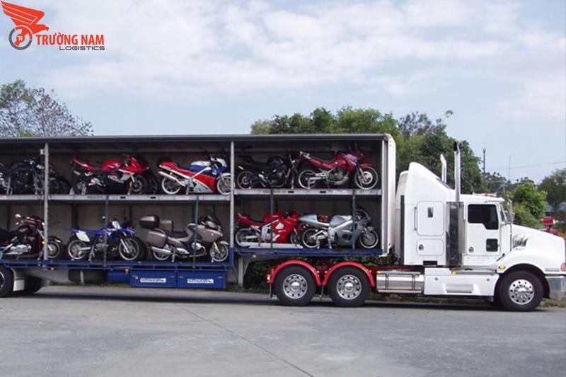 Dùng Container, xe tải lồng để vận chuyển hàng số lượng lớn
