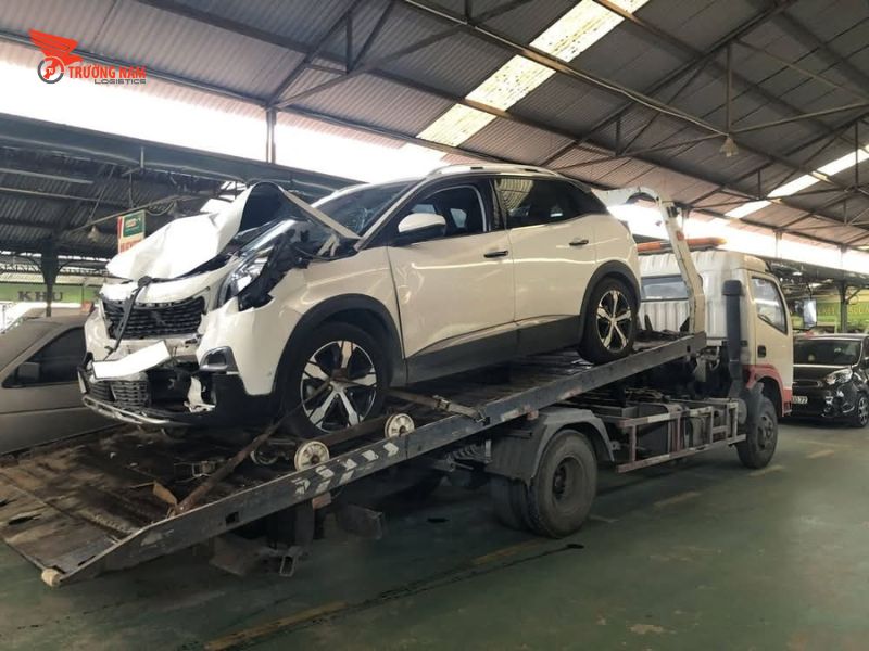 Dịch Vụ Cứu Hộ Ô Tô 24/7 Chuyên Nghiệp - Đồng Hành Cùng Bạn Trên Mọi Nẻo Đường 2 Kinh nghiệm cứu hộ ô tô của Trường Nam Logistics