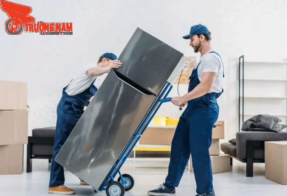 Vận chuyển tủ lạnh không giống như khi bạn chuyển bàn, ghế