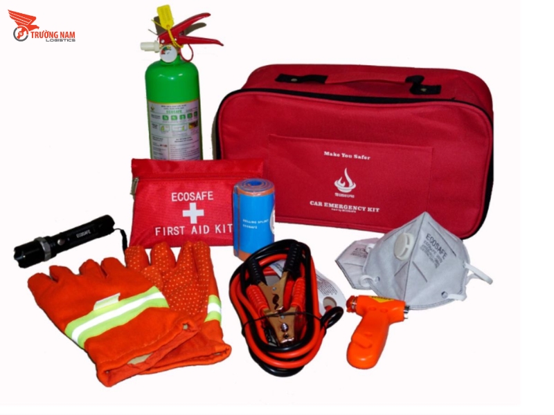 Bộ kit cứu hộ ô tô 8 món gồm những gì?